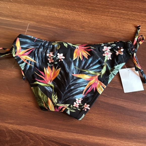 Kona Sol Black Floral Bikini Bottom Size Medium - Picture 4 of 5